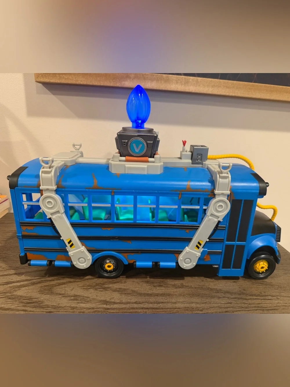 Fortnite Deluxe Battle Bus Jazwares Lights & Sounds Works No Balloon or Figure